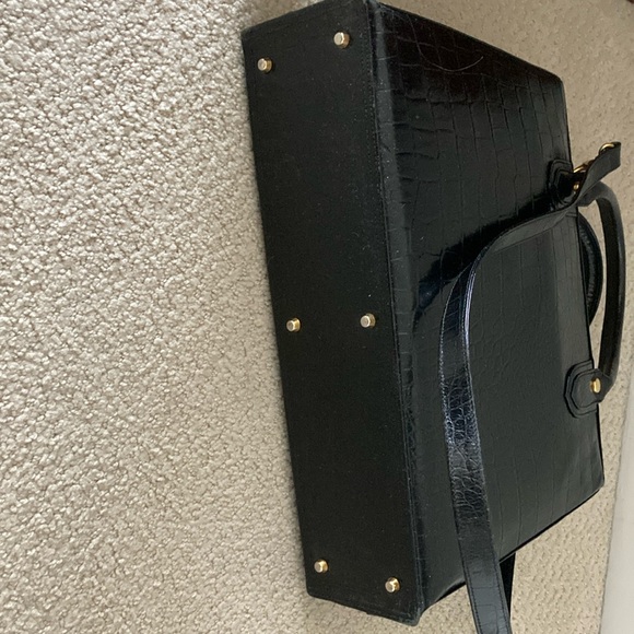Briefcase:
Black Crocodile-Embossed Handbag/briefcase - Picture 3 of 3